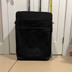 Briggs & Riley Sleek Black Suitcase